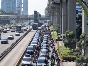 Libur Lebaran Berakhir, Lalu Lintas Pasar Minggu-Pancoran Macet Pagi Ini