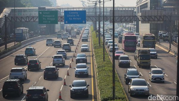 Lonjakan Kendaraan, Tol Dalam Kota Terapkan Contraflow