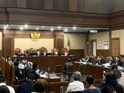 Nadiem Siap Jalani Sidang Kasus Chromebook Usai 16 Hari Dibantarkan