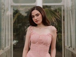 Video: Jangan Kaget! Harga Perhiasan Syifa Hadju Ini Seharga Rumah Loh