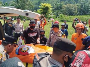2 Pemotor yang Hanyut di Drainase Jalur Puncak Cianjur Ditemukan Tewas