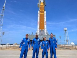 Dunia Hari Ini: NASA Siap Kirim Astronotnya ke Bulan Setelah 35 Tahun