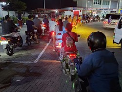 Gelombang Antrean BBM Juga Terjadi di Bojonegoro Malam Ini