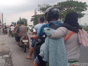 Antrean SPBU di Klaten Mengular hingga ke Jalan Raya