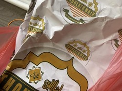 Heboh Bungkus Makanan Bertuliskan Allah dan Muhammad, Ini Penjelasan Restoran