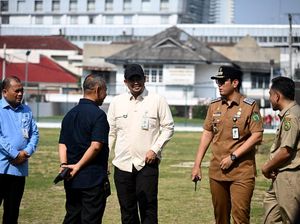 Gubsu Bobby Minta Pemkot Medan Perbaiki Lapangan Kebun Bunga