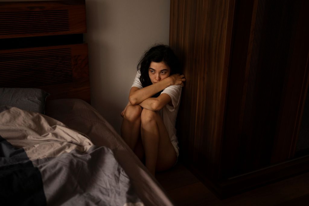 Arti mimpi menangis hingga mengeluarkan air mata menurut ilmu psikologi dan spiritual