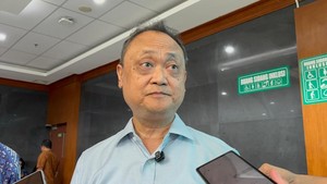 Rekan Bisnis Klaim 5 Mobil Disita di Kasus Minyak Bukan Punya Riza Chalid