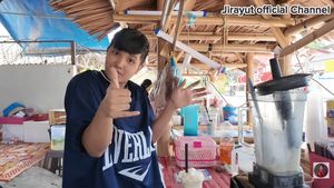 Potret Jirayut Buka Warung Makan di Thailand Buat Bantu Keluarga