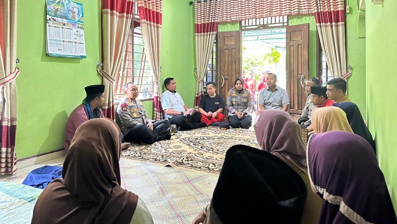 Kapolda Riau Berduka, Anggota Manggala Agni Gugur Saat Padamkan Karhutla