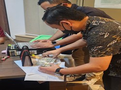 Kejagung Sita Uang Dollar Samin Tan, Senilai Rp 1 Miliar