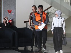 Eks Menag Yaqut Dibantarkan ke RS Polri Akibat Sakit Pencernaan