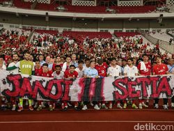 Perjalanan Masih Panjang, Angkat Kepalamu Garuda