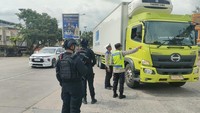 Polisi Kandangkan 772 Truk yang Langgar Aturan Saat Mudik dan Balik Lebaran