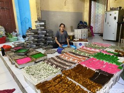 Jeritan UMKM Cirebon Akibat Harga Tepung Beras Melonjak