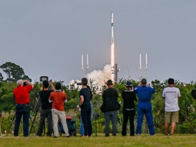 Roket Falcon 9 Catat Rekor, Bawa 29 Satelit Starlink