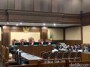Jaksa Minta Hakim Tetapkan Rekan Bisnis Riza Chalid Beri Keterangan Palsu