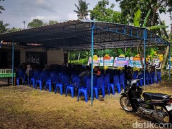 Megawati-Menlu Kirim Karangan Bunga ke Rumah Duka Praka Farizal