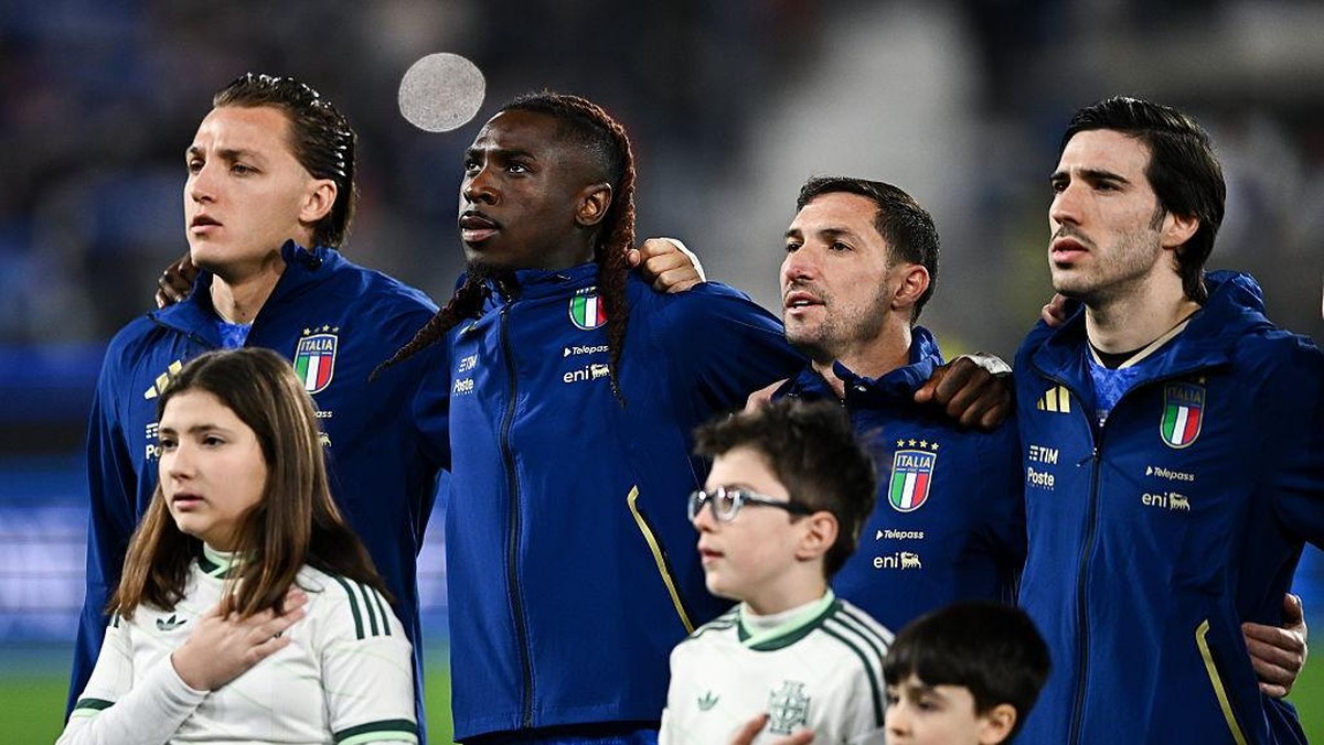 Timnas Italia harus kembali ke gaya bermain catenaccio untuk ke Piala Dunia. (Foto: Sportsfile via Getty Images/Ben McShane)