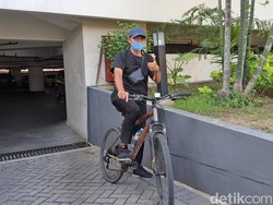 Cerita Antok Pegawai Swasta Gowes 25 Km Sidoarjo-Surabaya demi Hemat BBM