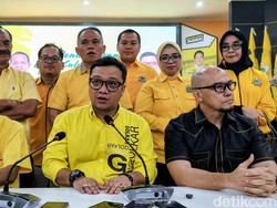 Didukung 22 DPD, Daniel Mutaqien Daftar Calon Ketua Golkar Jabar