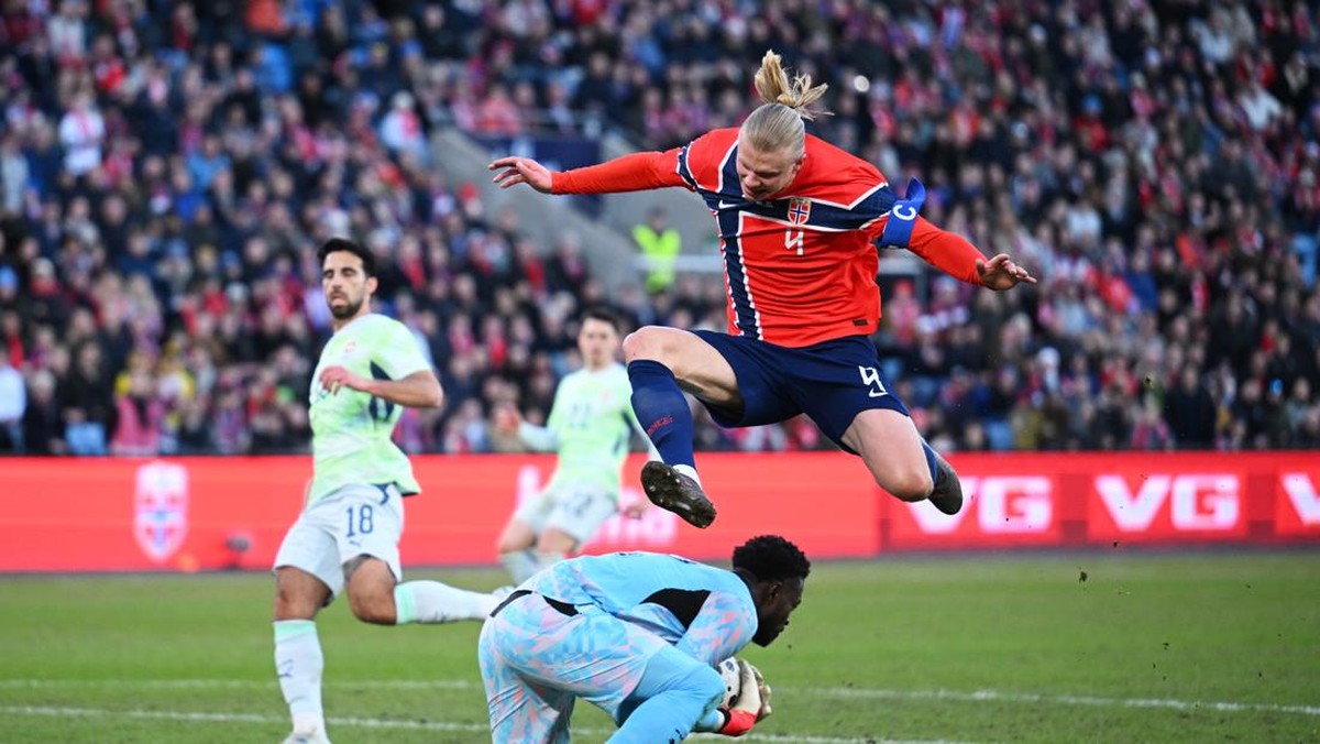 Norwegia vs Swiss di laga uji coba. (Foto: Getty Images/Stuart Franklin)