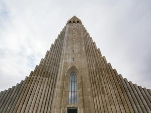 Gereja Unik di Islandia Ini Mirip Gunung Berapi, Tingginya Bikin Takjub!