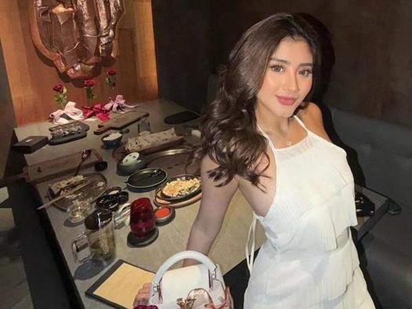 Cantiknya Ghea Youbi saat Menikmati Shabu-shabu hingga Durian