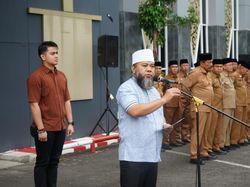 Helmi Hasan Siapkan 130 Ambulans Gratis di Desa Cegah Warga Sakit Ditandu