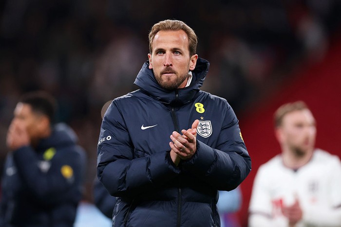 LONDON, ENGLAND - MARCH 31: Harry Kane of England applauds the fans after the international friendly match between England and Japan at Wembley Stadium on March 31, 2026 in London, England. (Photo by Alex Pantling/Getty Images)
