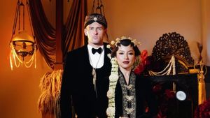 Foto Prewedding Jennifer Coppen-Justin Hubner Usung Adat Jawa, Anggun Berpaes