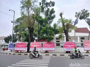 Muncul Karangan Bunga Terima Kasih Hakim PN Medan Jelang Vonis Amsal Sitepu