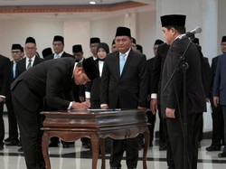 Agar Aset Kemenpora Tak Mangkrak, Erick Thohir Lantik Dirut LPUK