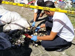 Geger 8 Karung Limbah Medis Dibuang di Pinggir Jalan Denpasar-Gilimanuk