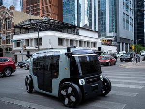 Lucu dan Futuristik, Robotaxi Zoox Meluncur di Jalanan AS