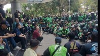Ojol Protes Gerbang Kampus Jatinangor Pakai QR Code, Unpad Beri Penjelasan