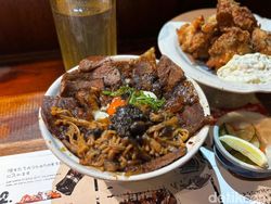 Gak Cuma Warga Lokal! 5 Kuliner Blok M Ini Jadi Incaran Turis Malaysia