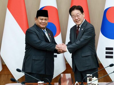 Perkuat Hubungan, Prabowo Bertemu Presiden Lee Jae Myung di Korsel