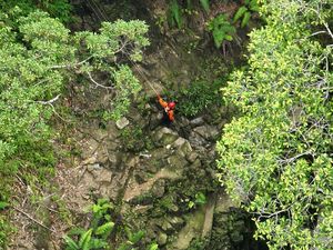 Mobil Terjun ke Sungai di Pakpak Bharat, Pasutri Hilang