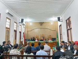 Eks Menhub Budi Karya Tak Akui Keterangan Saksi, Hakim: Hadirkan di PN Medan