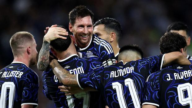 SOCCER-FRIENDLY-ARG-ZAM/ Soccer Football - International Friendly - Argentina v Zambia - Estadio La Bombonera, Buenos Aires, Argentina - March 31, 2026 Argentina's Nicolas Otamendi celebrates scoring their third goal with Lionel Messi REUTERS/Agustin Marcarian TPX IMAGES OF THE DAY
