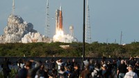 Artemis II NASA Mengudara, Sorak Warga Menggema