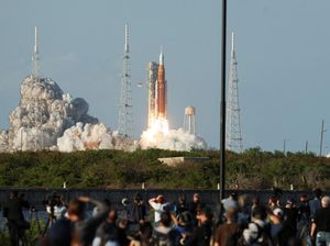 Artemis II NASA Mengudara, Sorak Warga Menggema