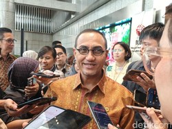 Tekanan Asing Berlanjut, IHSG Terus Melemah