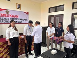 32 Peserta Ikuti Pelatihan Barista dan Junior Make Up Artist Pemkab Gianyar