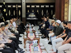 Jelang Laga Arema FC Vs Persebaya, Polda Jatim Pertemukan Kedua Tim