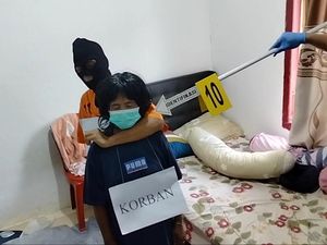 Polisi Gelar Rekonstruksi Pembunuhan Staf Bawaslu OKU Selatan