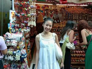 Foto: Haruka Seru-seruan di Thailand