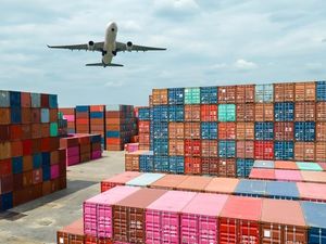 Harga Avtur Melonjak, Pakar Wanti-wanti Dampak bagi Industri Logistik