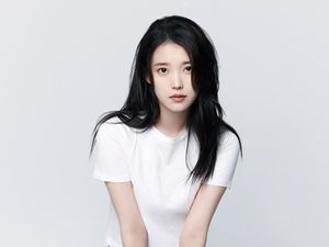Pesona IU di Foto Profil Terbaru, Cantik Alami dengan Makeup Minimalis